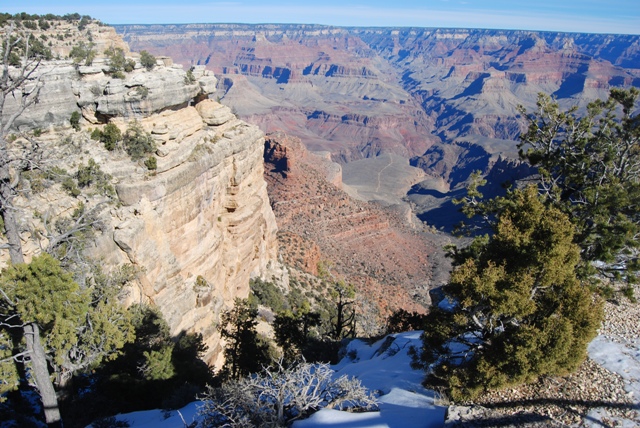 Grand Canyon great trekking along South Rim, December 31, 2007 6.JPG